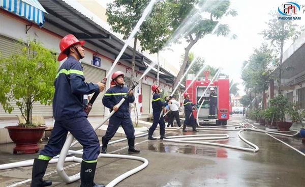 Huấn luyện nghiệp vụ chữa cháy và cứu nạn, cứu hộ Huấn luyện nghiệp vụ chữa cháy và cứu nạn, cứu hộ